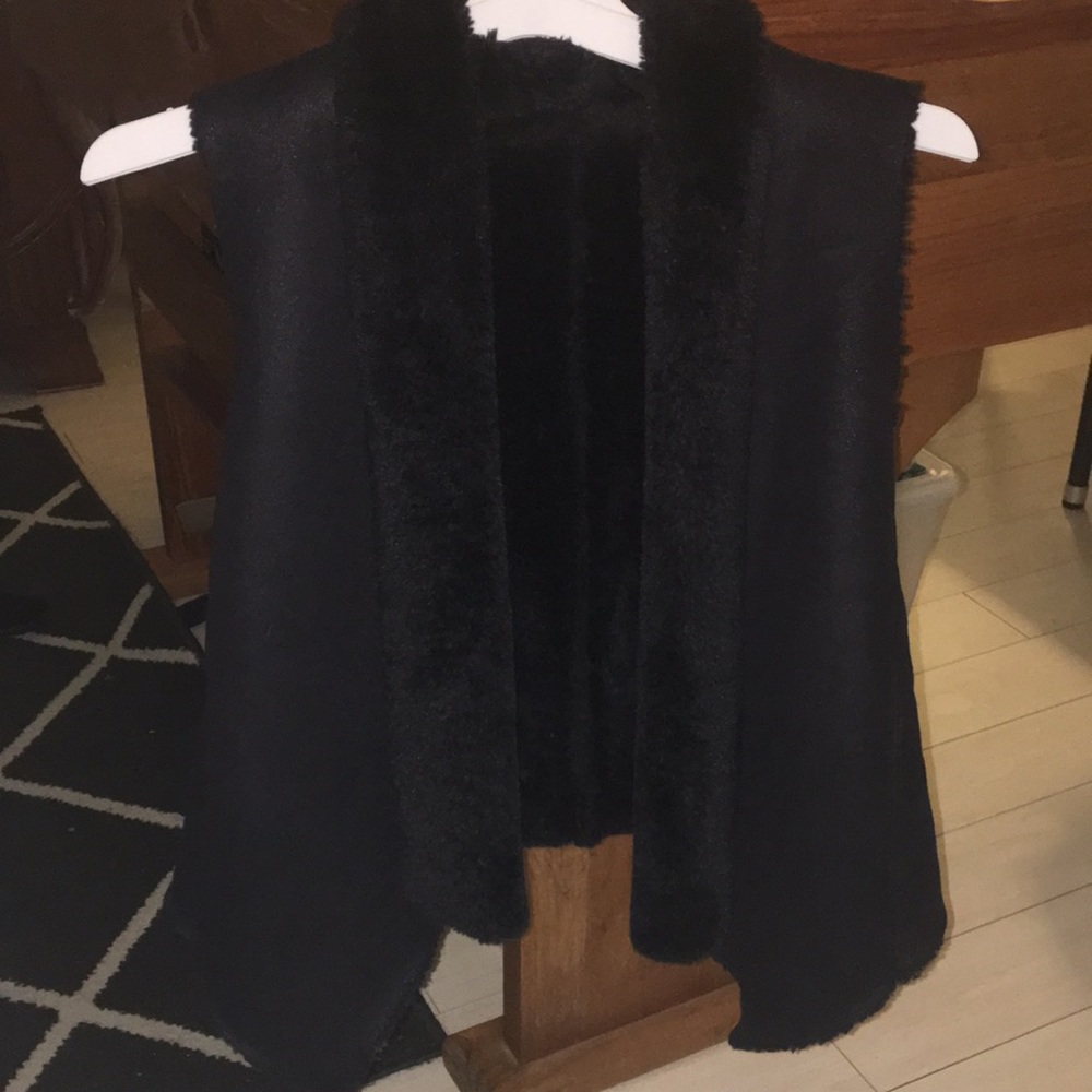 Reversible faux fur/ faux suede black vest